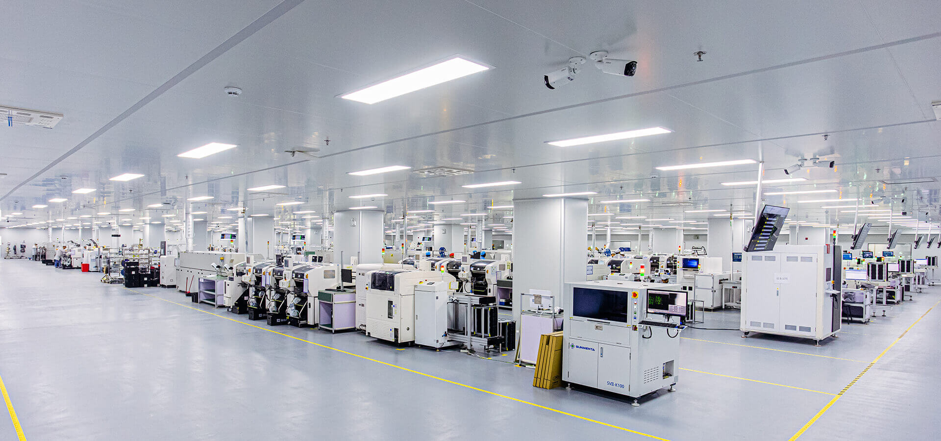 Notre production intelligente comprend des supports de puce à grande vitesse SMT et des lignes de mo